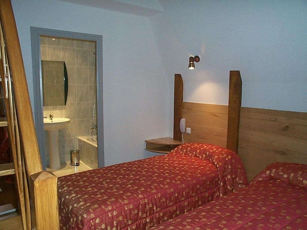 Hotel & Spa Rodier Campagnac  Стая снимка